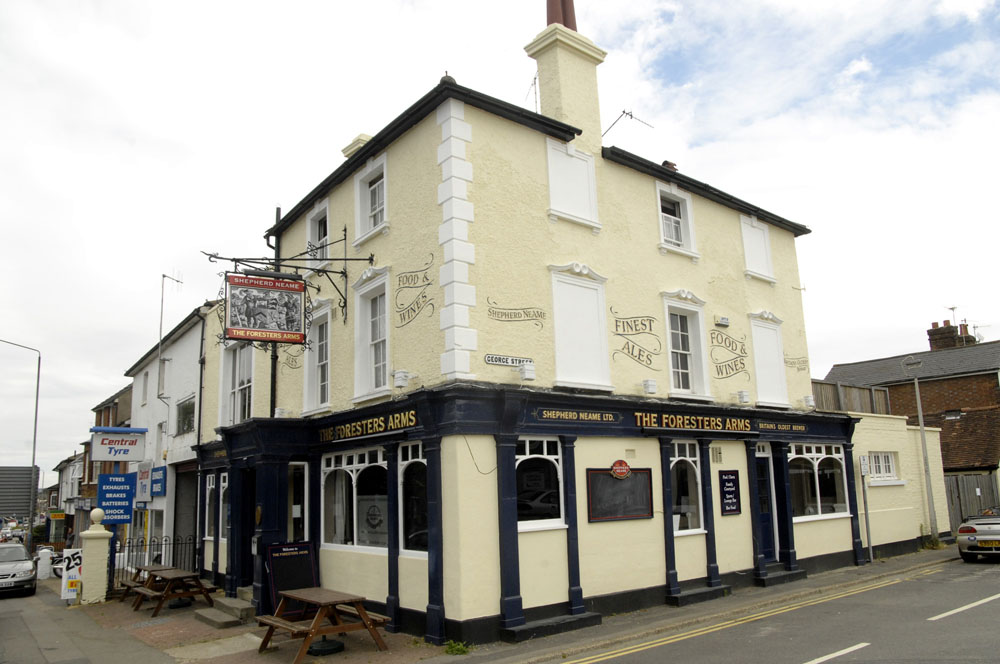 Foresters Arms Tonbridge Exterior