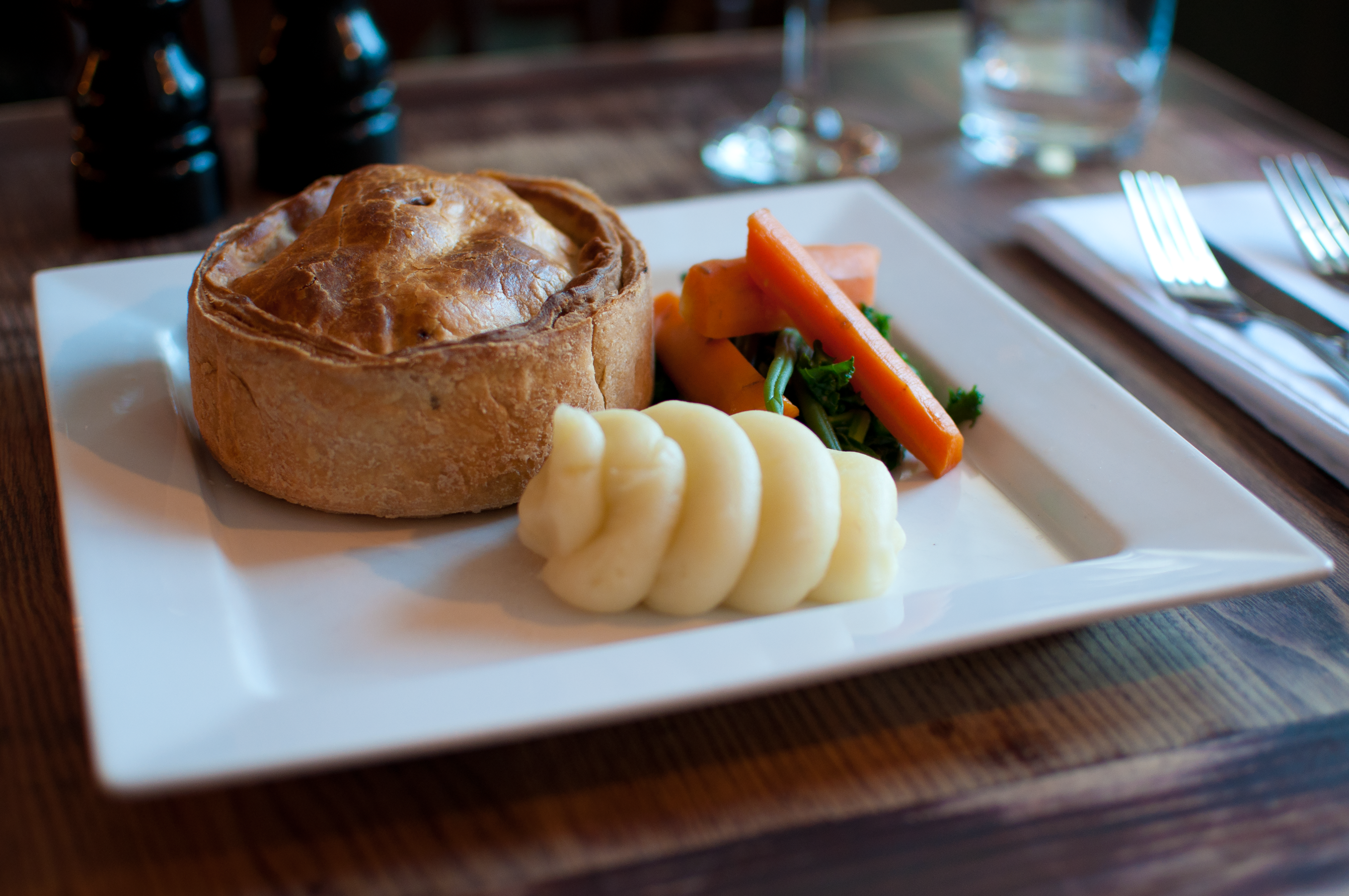 Steak and Shepherd Neame Double Stout pie