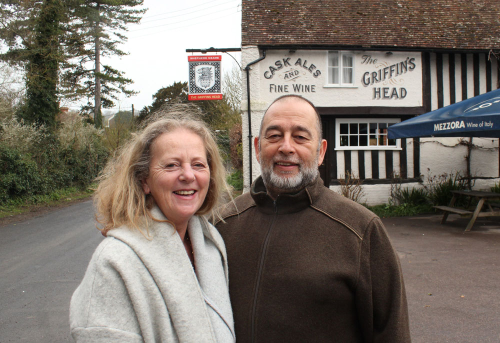 The Griffin's Head Chillenden Licensees Michael and Helen Paraskevas