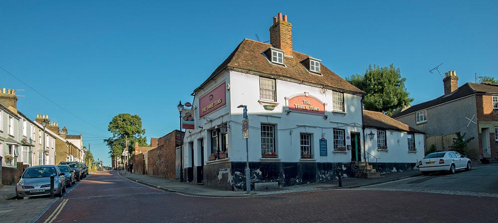 The Three Tuns Faversham Exterior