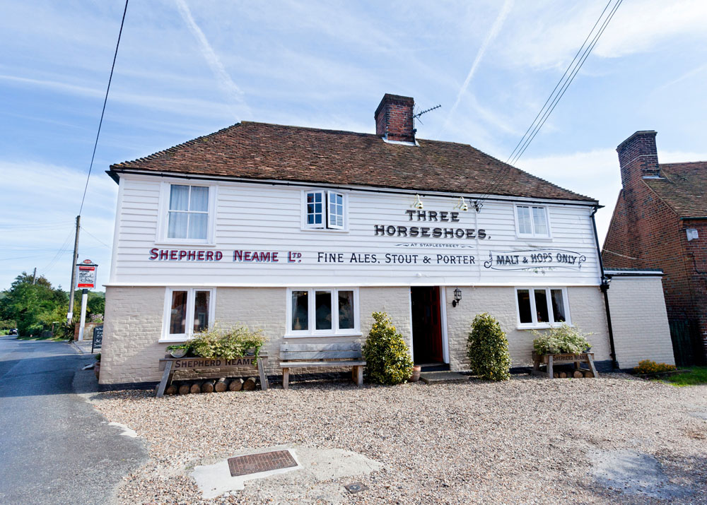 Three Horseshoes Faversham Exterior