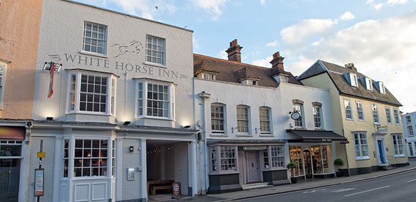 White Horse Maldon Exterior