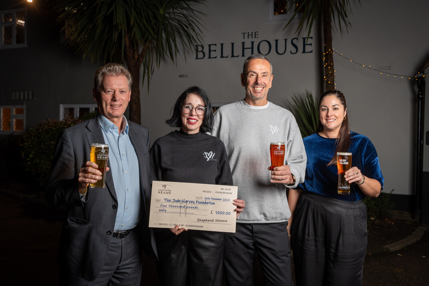 The Jude Harvey Foundation receives a £1,000 donation