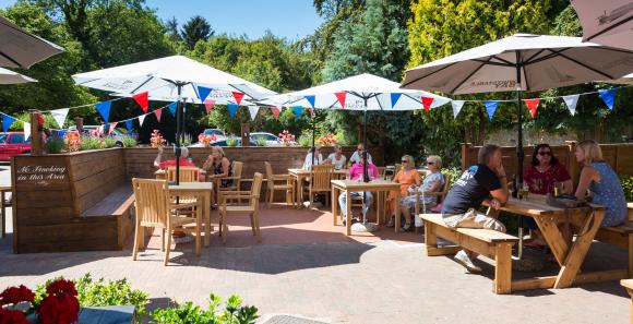 George & Dragon, Ightham sun terrace, beer garden